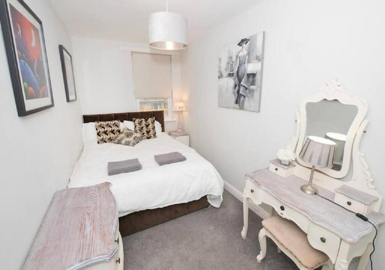 Pelican-Stylish 2-Bed Apartment Close To Beach & Town スカーバラ エクステリア 写真