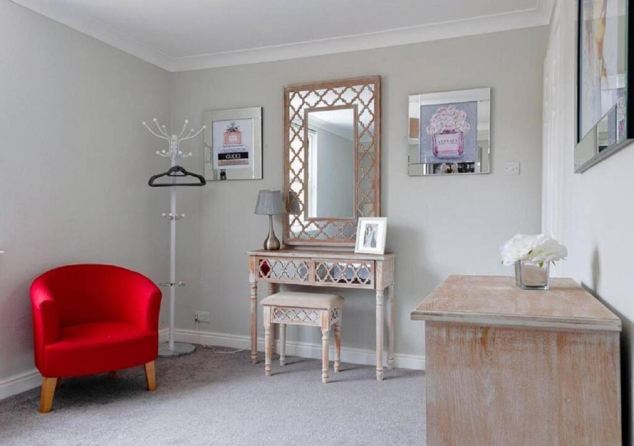 Pelican-Stylish 2-Bed Apartment Close To Beach & Town スカーバラ エクステリア 写真