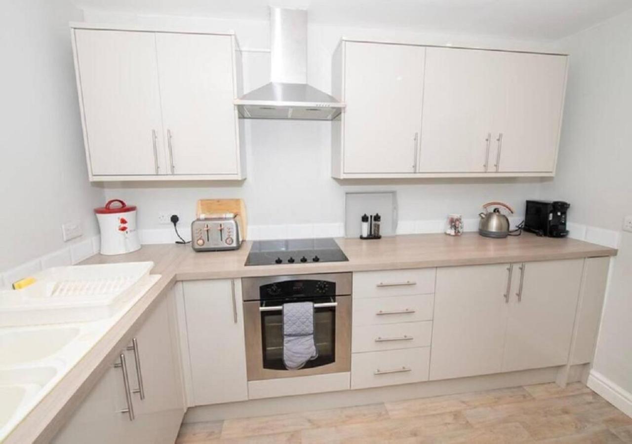 Pelican-Stylish 2-Bed Apartment Close To Beach & Town スカーバラ エクステリア 写真
